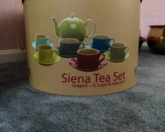 Siena Tea Set