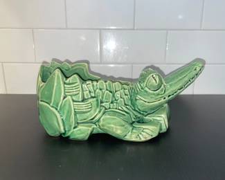 McCoy Alligator planter
