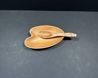 Vtg. wood snack tray