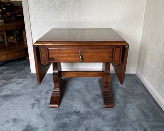 Thomasville side table with extending sides