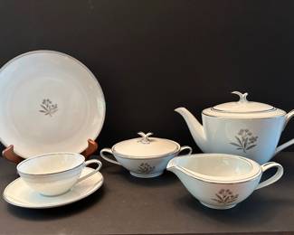 Noritake 5788 Bessie pattern china  