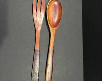 Vtg. monkey pod serving set