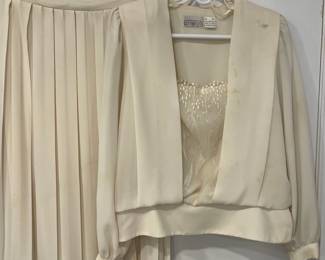 Liz Sophisticates Inc.