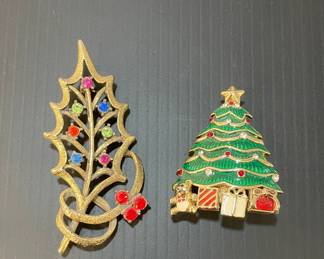 Vtg. Beatrix and Monet