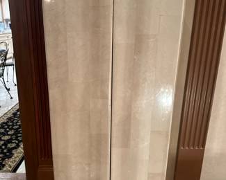 Vintage Stone Pillar A, Vintage Stone Pillar B