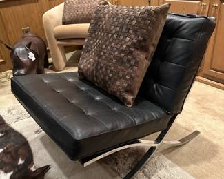 Faux Knoll Barcelona Chair (B), Decorative woven leather pillows  