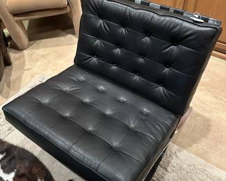 Faux Knoll Barcelona Chair (B) 