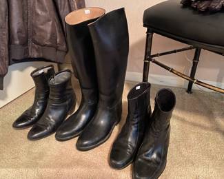 Men's vintage and designer shoes, sizes 8.5-9.5, brands like Gucci, Ferragamo, Bally, Durango 