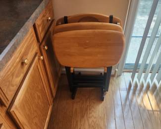 Set of 4 TV trays WOOD  $50