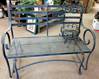 Cast aluminum loveseat glider