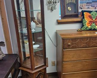 Lighted curio cabinet