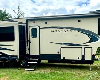 * 2018 Montana High Country RV Keystone RV Company (HM 331 RL)
* If purchasing the Rv by check, the check must be Certified Bank check accompanied by bank letter.