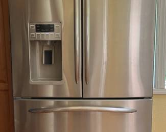 GE Refrigerator