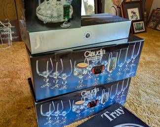 Claudia Glass Set