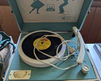 Vintage Lionel Children's Record Player