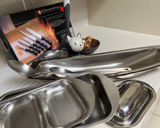 6-piece Cutlery plus cutting board...Denmark trays, butter holder.....