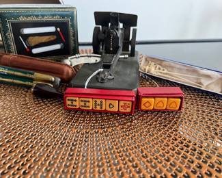 Vintage Metal lighter, Pietra Dura Box, folding knife, etc 