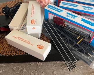 Model Power train Set/ HO Scale (around 1989)