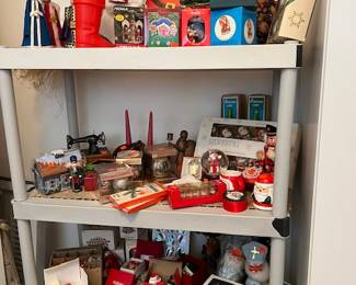 Xmas    many vintage.....Heirloom, Gorham, Silvestri lights, Trimmer Tree, Electric Decoration lights, White house,....much more     