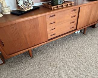 H. P. Hansen Mobelindustri Randers/Denmark Side board..excellent condition