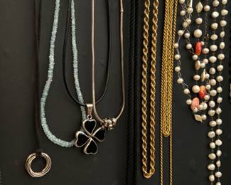 Sterling jewelry, necklaces 