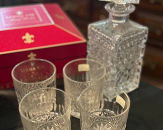 Crystal decanter / glasses 