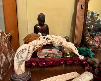 Vintage carved chines figure 