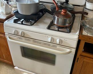 Gas stove