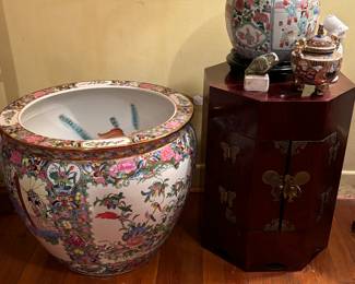 Vintage Chinese fishbowl planter pot, table, jar