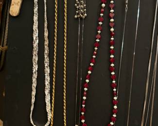 Sterling jewelry, necklaces 