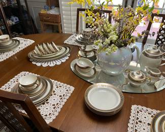 100 pcs of Rosenthal Aida China Gold and platinum Set