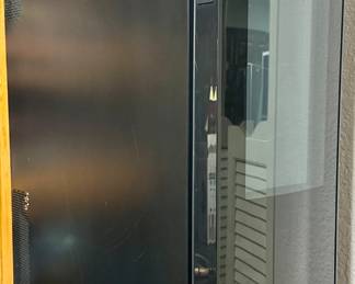 Wine refrigerator (like new) 