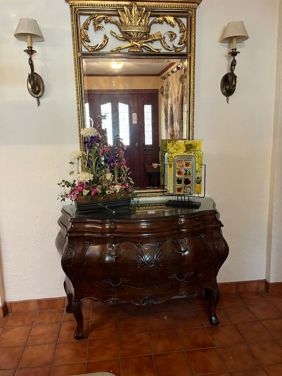 Bombay Serpentine Chest