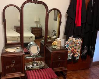 1920's Vanity