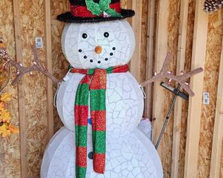 4' Snowman w/ Lights