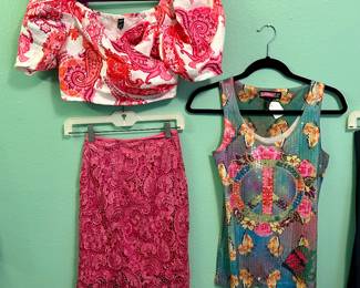 Fantastic women’s clothing sz S-M, designer and vintage