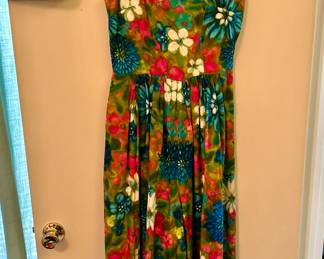 Flower Power!  Vintage floral dress