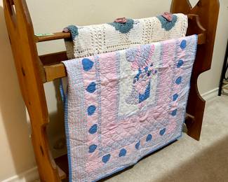 Sweet quilt rack