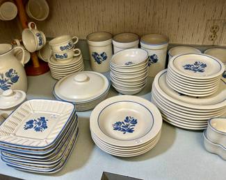 These Pfaltzgraff dishes are great & made to last forever 