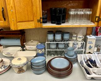 More kitchenwares including Corningware, Pyrex, & Pampered Chef 