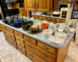 Corningware, Pyrex, Pampered Chef & more cookware 