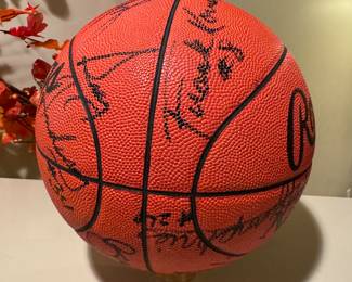 Autographed basketball by 1965 Milwaukee Bucks