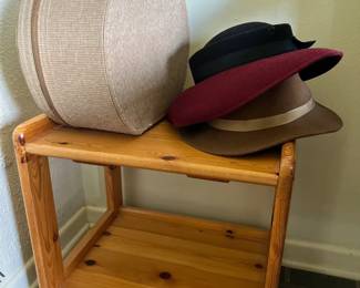 Women's Hat/Hat Box