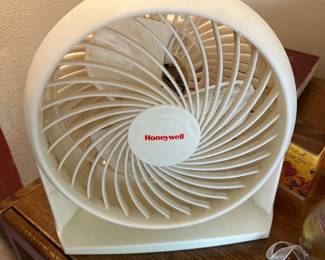 Honeywell Table Fan