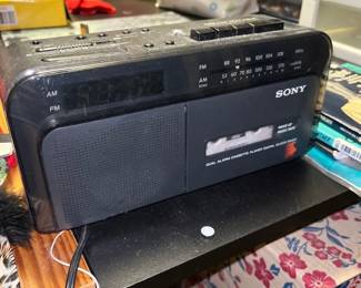 Vintage Sony ICF-C610 Dream Machine AM/FM Cassette Clock Radio 