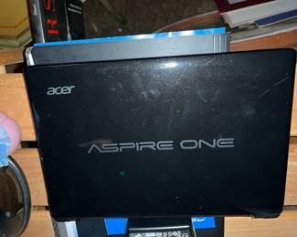 ACER Aspire One Laptop