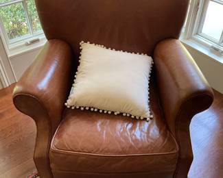 PAIR OF NICE ORVIS LEATHER CHAIRS