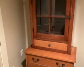 GREAT SMALL HUTCH