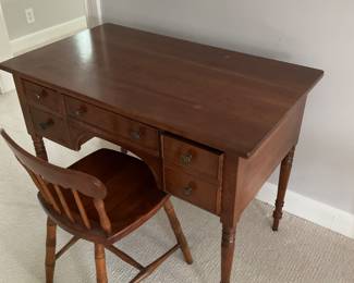 STICKLEY DESK AND CHAIR