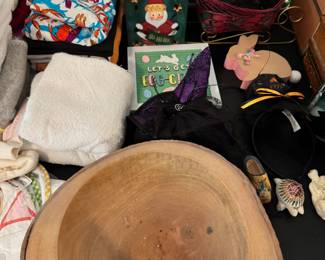 Knick knack and decor items